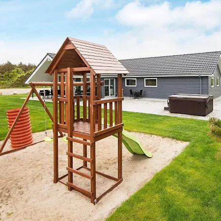 10 Person Holiday In R M * Tagholm